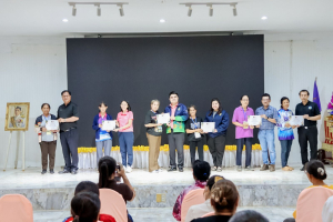 คณะมนุษยศาสตร์ฯ จัดอบรมการสร้างสรรค์ผ้าบาติกและผ้ามัดย้อม เสริมสร้างสุขภาวะและศักยภาพผู้สูงอายุอย่างยั่งยืน