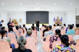 คณะมนุษยศาสตร์ฯ จัดอบรมการสร้างสรรค์ผ้าบาติกและผ้ามัดย้อม เสริมสร้างสุขภาวะและศักยภาพผู้สูงอายุอย่างยั่งยืน