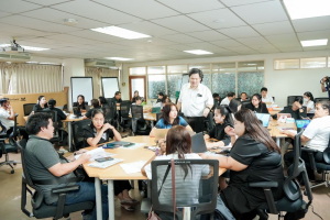 คณะเทคโนโลยีสารสนเทศ จัดอบรม AI ช่วยครู เสริมทักษะการสร้างสื่อและบริหารห้องเรียนยุคดิจิทัลแก่บุคลากรทางการศึกษาในจังหวัดลพบุรี