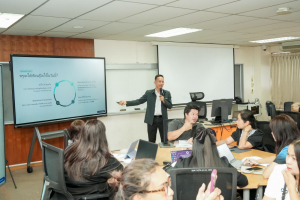 คณะเทคโนโลยีสารสนเทศ จัดอบรม AI ช่วยครู เสริมทักษะการสร้างสื่อและบริหารห้องเรียนยุคดิจิทัลแก่บุคลากรทางการศึกษาในจังหวัดลพบุรี