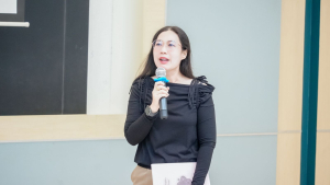 คกก.ส่งเสริมกิจการมหาวิทยาลัย จัดอบรมพื้นฐานการร้องเพลง มุ่งพัฒนาทักษะการใช้เสียงอย่างมืออาชีพ พร้อมระดมทุนสนับสนุนการศึกษา