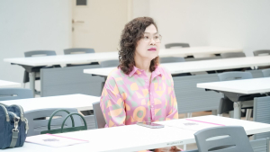 คกก.ส่งเสริมกิจการมหาวิทยาลัย จัดอบรมพื้นฐานการร้องเพลง มุ่งพัฒนาทักษะการใช้เสียงอย่างมืออาชีพ พร้อมระดมทุนสนับสนุนการศึกษา