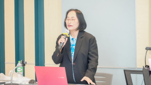 คกก.ส่งเสริมกิจการมหาวิทยาลัย จัดอบรมพื้นฐานการร้องเพลง มุ่งพัฒนาทักษะการใช้เสียงอย่างมืออาชีพ พร้อมระดมทุนสนับสนุนการศึกษา