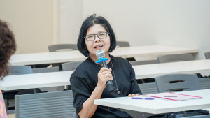 คกก.ส่งเสริมกิจการมหาวิทยาลัย จัดอบรมพื้นฐานการร้องเพลง มุ่งพัฒนาทักษะการใช้เสียงอย่างมืออาชีพ พร้อมระดมทุนสนับสนุนการศึกษา