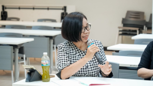 คกก.ส่งเสริมกิจการมหาวิทยาลัย จัดอบรมพื้นฐานการร้องเพลง มุ่งพัฒนาทักษะการใช้เสียงอย่างมืออาชีพ พร้อมระดมทุนสนับสนุนการศึกษา