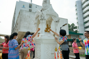 มรภ.เทพสตรี จัดงานทำบุญกลางบ้าน 