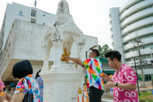 มรภ.เทพสตรี จัดงานทำบุญกลางบ้าน 