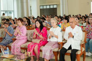 มรภ.เทพสตรี จัดงานทำบุญกลางบ้าน 