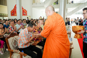 มรภ.เทพสตรี จัดงานทำบุญกลางบ้าน 