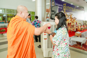 มรภ.เทพสตรี จัดงานทำบุญกลางบ้าน 