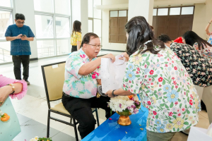 มรภ.เทพสตรี จัดงานทำบุญกลางบ้าน 