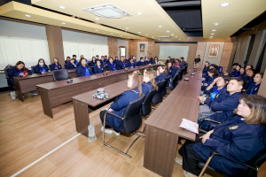 คณะครุศาสตร์ มรภ.เทพสตรี นำผู้บริหารและครู รร.สาธิต มรภ.เทพสตรี ศึกษาดูงาน รร.สาธิต 