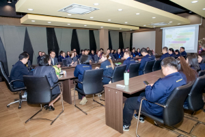 คณะครุศาสตร์ มรภ.เทพสตรี นำผู้บริหารและครู รร.สาธิต มรภ.เทพสตรี ศึกษาดูงาน รร.สาธิต 