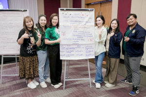 คณะครุศาสตร์ มรภ.เทพสตรี นำผู้บริหารและครู รร.สาธิต มรภ.เทพสตรี ศึกษาดูงาน รร.สาธิต 