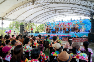 มรภ.เทพสตรี ร่วมงานประเพณีสงกรานต์ ถนนดินสอพอง ภายใต้แนวคิด ยลเสน่ห์สงกรานต์ หมู่บ้านดินสอพอง