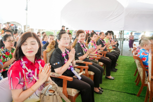 อธิการบดี มรภ.เทพสตรี นำผู้บริหาร และบุคลากร ร่วมพิธีเจริญพระพุทธมนต์ และร่วมเปิดงาน Lopburi Water Festival 2569 สืบสานประเพณีสงกรานต์