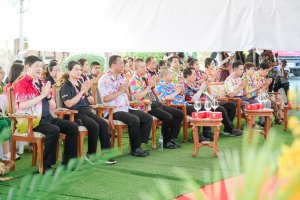 อธิการบดี มรภ.เทพสตรี นำผู้บริหาร และบุคลากร ร่วมพิธีเจริญพระพุทธมนต์ และร่วมเปิดงาน Lopburi Water Festival 2569 สืบสานประเพณีสงกรานต์