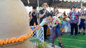 อธิการบดี มรภ.เทพสตรี นำผู้บริหาร และบุคลากร ร่วมพิธีเจริญพระพุทธมนต์ และร่วมเปิดงาน Lopburi Water Festival 2569 สืบสานประเพณีสงกรานต์