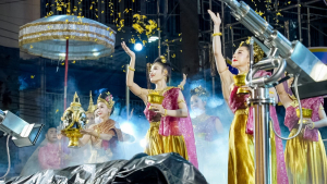 อธิการบดี มรภ.เทพสตรี นำผู้บริหาร และบุคลากร ร่วมพิธีเจริญพระพุทธมนต์ และร่วมเปิดงาน Lopburi Water Festival 2569 สืบสานประเพณีสงกรานต์