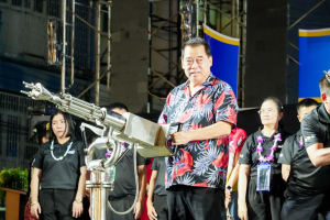 อธิการบดี มรภ.เทพสตรี นำผู้บริหาร และบุคลากร ร่วมพิธีเจริญพระพุทธมนต์ และร่วมเปิดงาน Lopburi Water Festival 2569 สืบสานประเพณีสงกรานต์