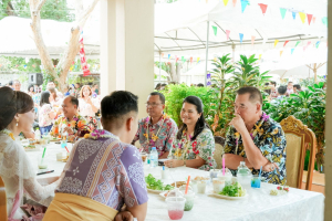 อธิการบดี มรภ.เทพสตรี ร่วมงานสืบสานประเพณีรดน้ำดำหัวขอพร เนื่องในโอกาสประเพณีวันสงกรานต์ ประจำปี พ.ศ. 2569