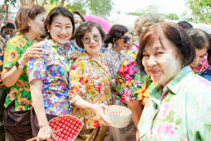 อธิการบดี มรภ.เทพสตรี ร่วมงานสืบสานประเพณีรดน้ำดำหัวขอพร เนื่องในโอกาสประเพณีวันสงกรานต์ ประจำปี พ.ศ. 2569