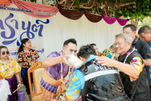 อธิการบดี มรภ.เทพสตรี ร่วมงานสืบสานประเพณีรดน้ำดำหัวขอพร เนื่องในโอกาสประเพณีวันสงกรานต์ ประจำปี พ.ศ. 2569