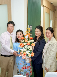 อธิการบดี มรภ.เทพสตรี ร่วมเปิดฮีลกายา สหคลินิก รับมอบบุญจากการแบ่งรายได้ 30% (16 เม.ย.–16 พ.ค. 2569) เข้ากองทุนเพื่อน้องสองราชภัฏ (เทพสตรี–อุตรดิตถ์) พร้อมรับมอบเงินสมทบอีก 100,000 บาท จากคุณสมาน คุณากรไพบูลย์ศิริ