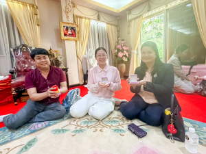 อธิการบดี มรภ.เทพสตรี ร่วมเปิดฮีลกายา สหคลินิก รับมอบบุญจากการแบ่งรายได้ 30% (16 เม.ย.–16 พ.ค. 2569) เข้ากองทุนเพื่อน้องสองราชภัฏ (เทพสตรี–อุตรดิตถ์) พร้อมรับมอบเงินสมทบอีก 100,000 บาท จากคุณสมาน คุณากรไพบูลย์ศิริ