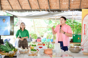 คณะวิทยาการจัดการ มรภ.เทพสตรี ลงพื้นที่ถ่ายทอดเทคโนโลยีการแปรรูปสมุนไพร เสริมสร้างรายได้แก่กลุ่มวิสาหกิจชุมชนภูมิธาราพรรณ จ.สระบุรี