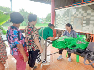 ศูนย์ส่งเสริมการจัดการศึกษาตามพระบรมราโชบาย มรภ.เทพสตรี สานต่อศาสตร์พระราชา ลงพื้นที่ถ่ายทอดทักษะการทำปลาส้ม เสริมสร้างอาชีพแก่ชุมชน ต.โพสังโฆ จ.สิงห์บุรี