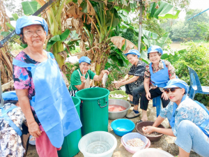 ศูนย์ส่งเสริมการจัดการศึกษาตามพระบรมราโชบาย มรภ.เทพสตรี สานต่อศาสตร์พระราชา ลงพื้นที่ถ่ายทอดทักษะการทำปลาส้ม เสริมสร้างอาชีพแก่ชุมชน ต.โพสังโฆ จ.สิงห์บุรี