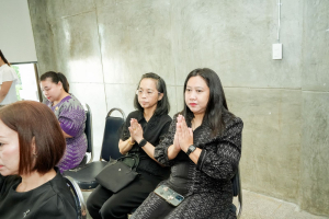 สำนักศิลปะและวัฒนธรรม มรภ.เทพสตรี จัดพิธีทำบุญถวายภัตตาหารเพลแด่พระภิกษุสงฆ์ เนื่องในเทศกาลสงกรานต์