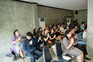 สำนักศิลปะและวัฒนธรรม มรภ.เทพสตรี จัดพิธีทำบุญถวายภัตตาหารเพลแด่พระภิกษุสงฆ์ เนื่องในเทศกาลสงกรานต์