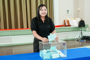 มรภ.เทพสตรี จัดแสดงวิสัยทัศน์และลงคะแนนหยั่งเสียงผู้มีสิทธิเข้ารับการสรรหาเป็นคณบดีคณะวิทยาศาสตร์และเทคโนโลยี