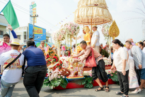 มรภ.เทพสตรี ร่วมสืบสานประเพณีแห่พระศรีอาริย์ วัดไลย์ ชูมรดกภูมิปัญญาทางวัฒนธรรมของชาติ มุ่งขับเคลื่อน Soft Power เมืองลพบุรี
