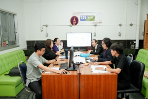 คณะวิทยาการจัดการ มรภ.เทพสตรี จัดโครงการทบทวนผลสัมฤทธิ์ของนักศึกษาตามมาตรฐานผลการเรียนรู้ มุ่งพัฒนาหลักสูตรและยกระดับคุณภาพการจัดการศึกษา