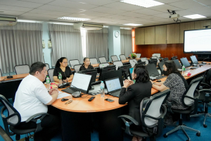 คณะวิทยาการจัดการ มรภ.เทพสตรี จัดโครงการทบทวนผลสัมฤทธิ์ของนักศึกษาตามมาตรฐานผลการเรียนรู้ มุ่งพัฒนาหลักสูตรและยกระดับคุณภาพการจัดการศึกษา