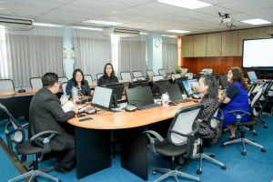 คณะวิทยาการจัดการ มรภ.เทพสตรี จัดโครงการทบทวนผลสัมฤทธิ์ของนักศึกษาตามมาตรฐานผลการเรียนรู้ มุ่งพัฒนาหลักสูตรและยกระดับคุณภาพการจัดการศึกษา