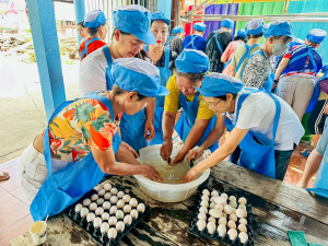 ศูนย์ส่งเสริมการจัดการศึกษาตามพระบรมราโชบาย มรภ.เทพสตรี ลงพื้นที่ถ่ายทอดศาสตร์พระราชา 