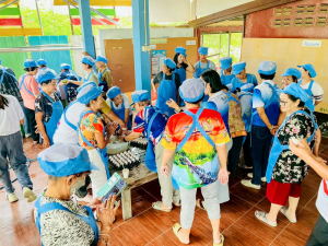 ศูนย์ส่งเสริมการจัดการศึกษาตามพระบรมราโชบาย มรภ.เทพสตรี ลงพื้นที่ถ่ายทอดศาสตร์พระราชา 