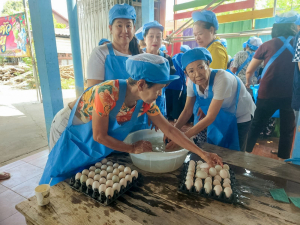 ศูนย์ส่งเสริมการจัดการศึกษาตามพระบรมราโชบาย มรภ.เทพสตรี ลงพื้นที่ถ่ายทอดศาสตร์พระราชา 