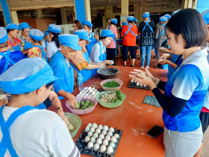 ศูนย์ส่งเสริมการจัดการศึกษาตามพระบรมราโชบาย มรภ.เทพสตรี ลงพื้นที่ถ่ายทอดศาสตร์พระราชา 