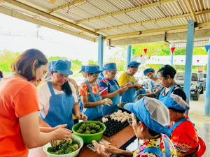 ศูนย์ส่งเสริมการจัดการศึกษาตามพระบรมราโชบาย มรภ.เทพสตรี ลงพื้นที่ถ่ายทอดศาสตร์พระราชา 