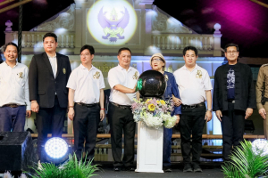 สำนักศิลปะและวัฒนธรรม มรภ.เทพสตรี ร่วมงานมหกรรมส่งเสริมการท่องเที่ยวตามรอยสมเด็จพระเจ้าตากสินมหาราช และการแข่งขันข้าวแช่ชาวมอญ จ.ปทุมธานี