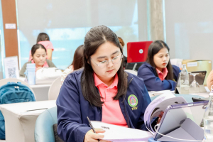 คณะมนุษยศาสตร์ฯ มรภ.เทพสตรี จัดโครงการพัฒนาศักยภาพบุคลากร มุ่งเน้นทักษะแห่งศตวรรษที่ 21 และการประยุกต์ใช้ AI ในการทำงาน