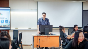 คณะเทคโนโลยีสารสนเทศ มรภ.เทพสตรี จัดอบรม AI ช่วยครู เสริมทักษะการสร้างสื่อและบริหารห้องเรียนยุคดิจิทัลแก่บุคลากรทางการศึกษาและประชาชนในจังหวัดสิงห์บุรี