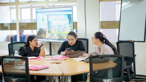คณะเทคโนโลยีสารสนเทศ มรภ.เทพสตรี จัดอบรม AI ช่วยครู เสริมทักษะการสร้างสื่อและบริหารห้องเรียนยุคดิจิทัลแก่บุคลากรทางการศึกษาและประชาชนในจังหวัดสิงห์บุรี