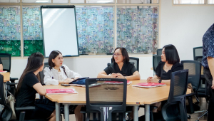 คณะเทคโนโลยีสารสนเทศ มรภ.เทพสตรี จัดอบรม AI ช่วยครู เสริมทักษะการสร้างสื่อและบริหารห้องเรียนยุคดิจิทัลแก่บุคลากรทางการศึกษาและประชาชนในจังหวัดสิงห์บุรี