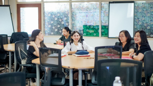 คณะเทคโนโลยีสารสนเทศ มรภ.เทพสตรี จัดอบรม AI ช่วยครู เสริมทักษะการสร้างสื่อและบริหารห้องเรียนยุคดิจิทัลแก่บุคลากรทางการศึกษาและประชาชนในจังหวัดสิงห์บุรี